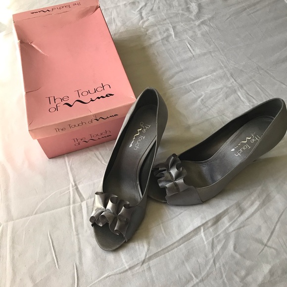 Women’s Silver Ruffle Heels - Picture 5 of 7